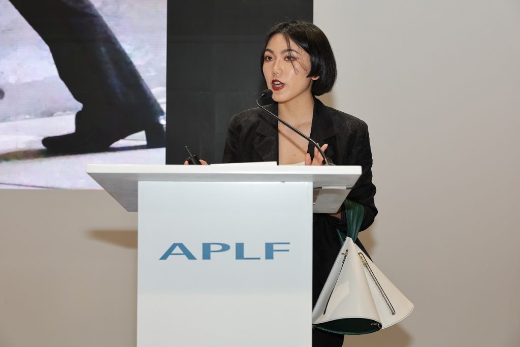 artist Yu Lun Lu's picture in Design A Bag competition