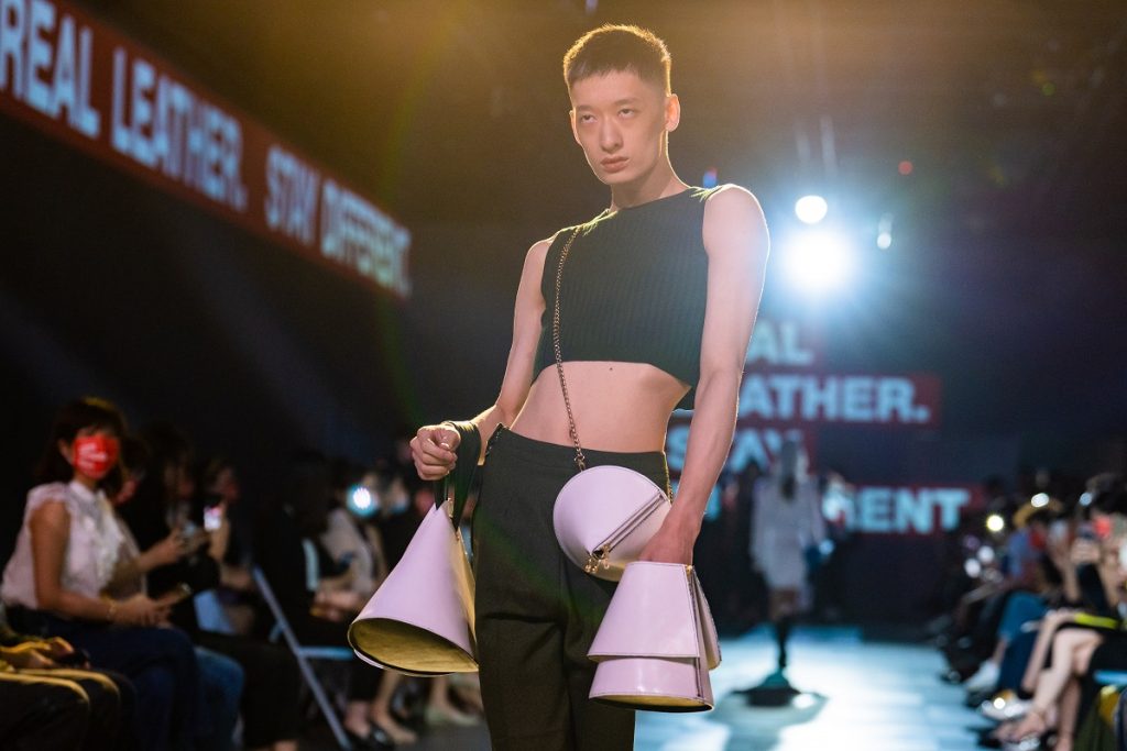 bag in runway